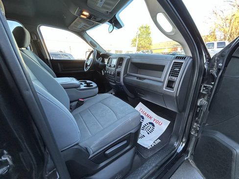 Used 2019 RAM 1500 Express image 16