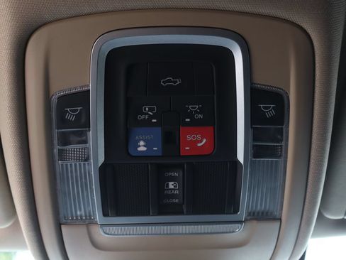 Used 2021 RAM 1500 Laramie AWD/4WD image 31