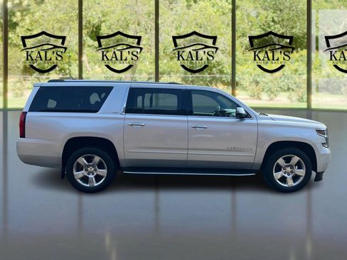 Used 2015 Chevrolet Suburban LTZ AWD/4WD image 4