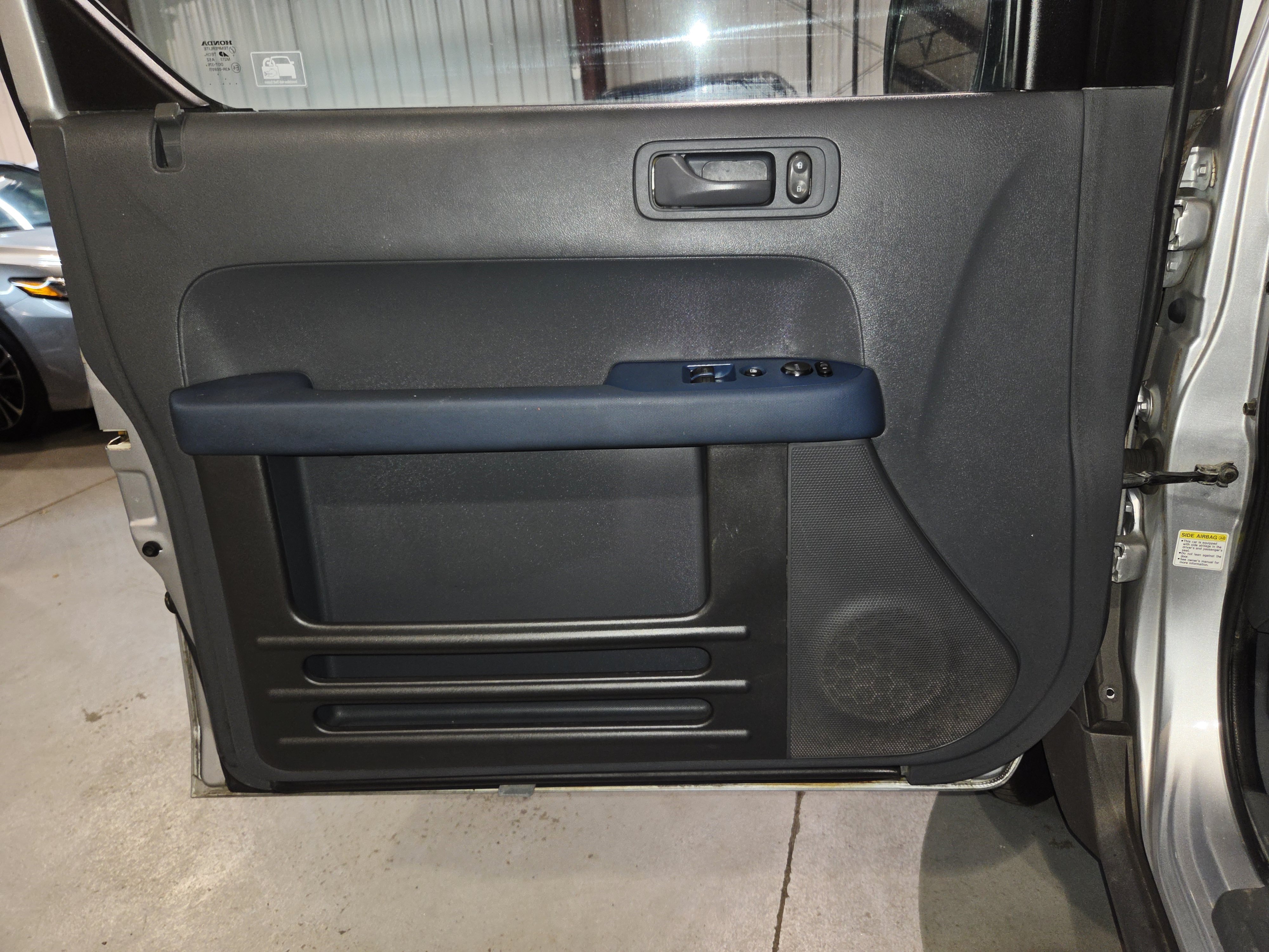 Used 2004 Honda Element EX image 11