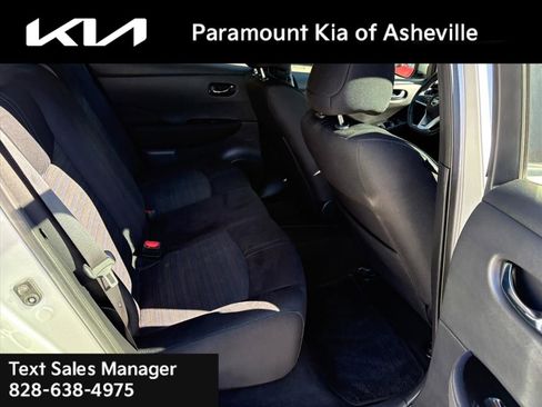 Used 2018 Nissan Leaf SV w/ SV Technology Package image 21