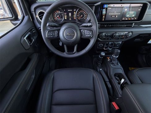 New 2025 Jeep Gladiator Sport image 11