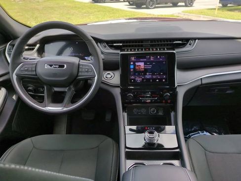 New 2025 Jeep Grand Cherokee L Laredo w/ Luxury Tech Group I image 14