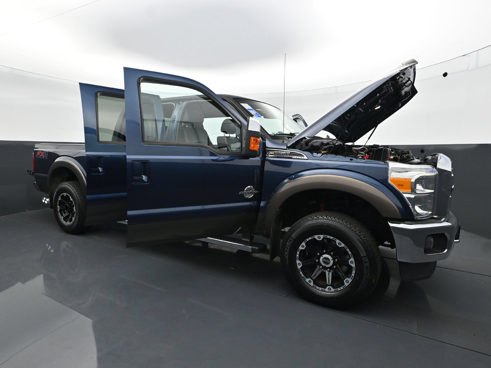 Used 2016 Ford F250 Lariat w/ Lariat Ultimate Package AWD/4WD image 37