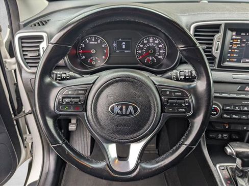Used 2017 Kia Sportage EX image 18