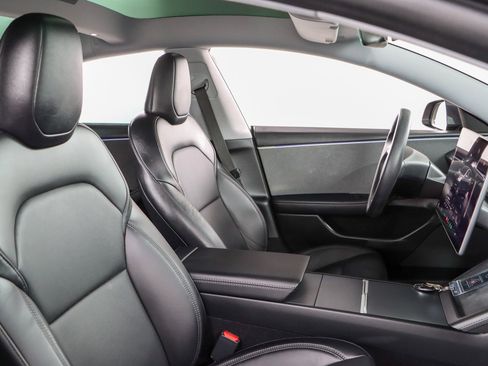 Used 2025 Tesla Model 3 Long Range RWD image 24