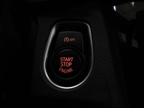 Used 2019 BMW 330i xDrive Wagon AWD/4WD image 44