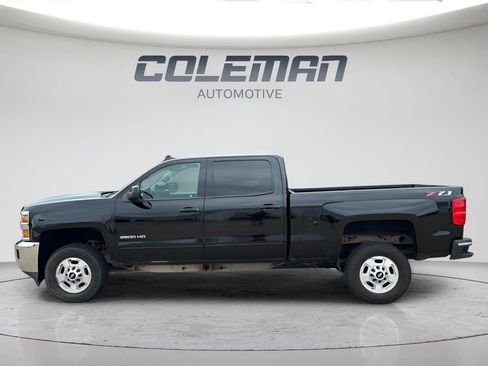 Used 2019 Chevrolet Silverado 2500 LT w/ LT Convenience Package AWD/4WD image 2