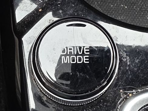 Used 2023 Kia Seltos S image 11