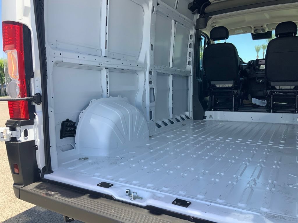 New 2026 RAM ProMaster 2500 w/ Convenience Group FWD image 8