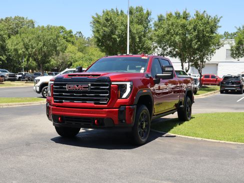 Used 2025 GMC Sierra 2500 AT4 w/ AT4 Premium Plus Package AWD/4WD image 5