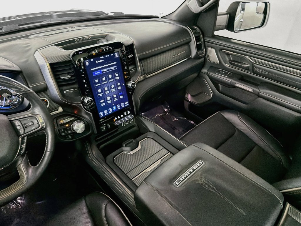 Used 2020 RAM 1500 Limited w/ Black Appearance Package AWD/4WD image 24