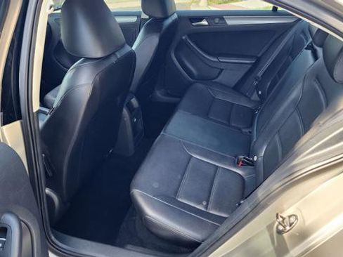 Used 2013 Volkswagen Jetta TDI FWD image 15