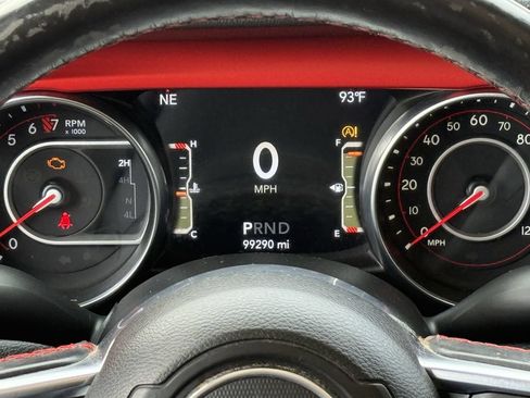 Used 2020 Jeep Gladiator Rubicon AWD/4WD image 15