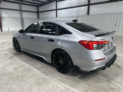 Used 2022 Honda Civic Sport image 3