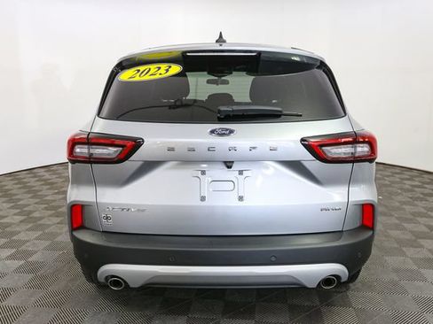 Used 2023 Ford Escape Active w/ Tech Pack #1 AWD/4WD image 8