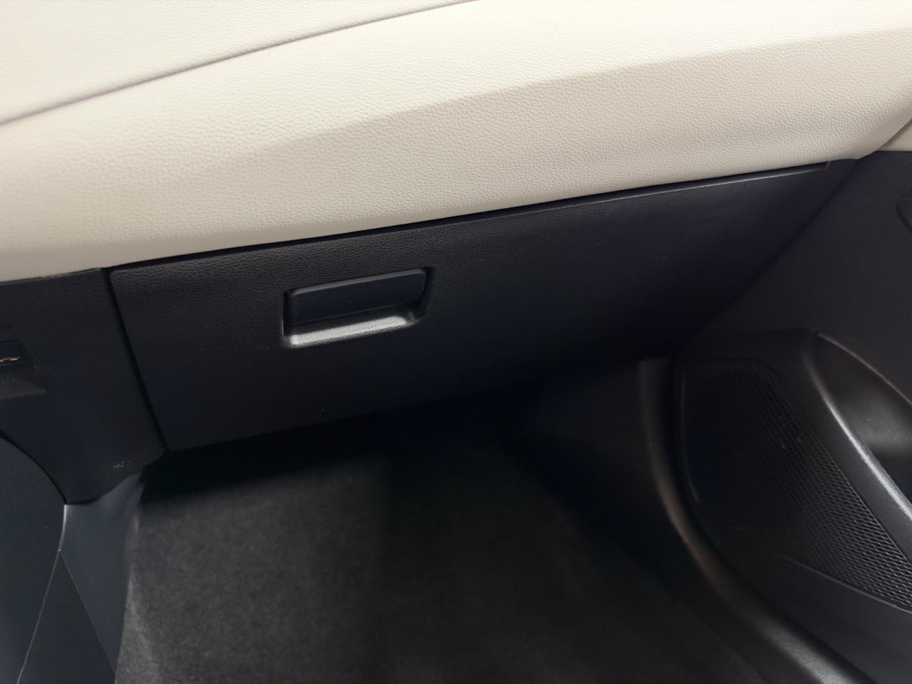 Used 2022 Toyota Corolla LE FWD image 22