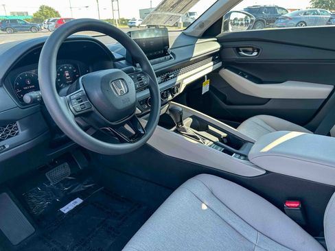New 2025 Honda Accord SE image 9