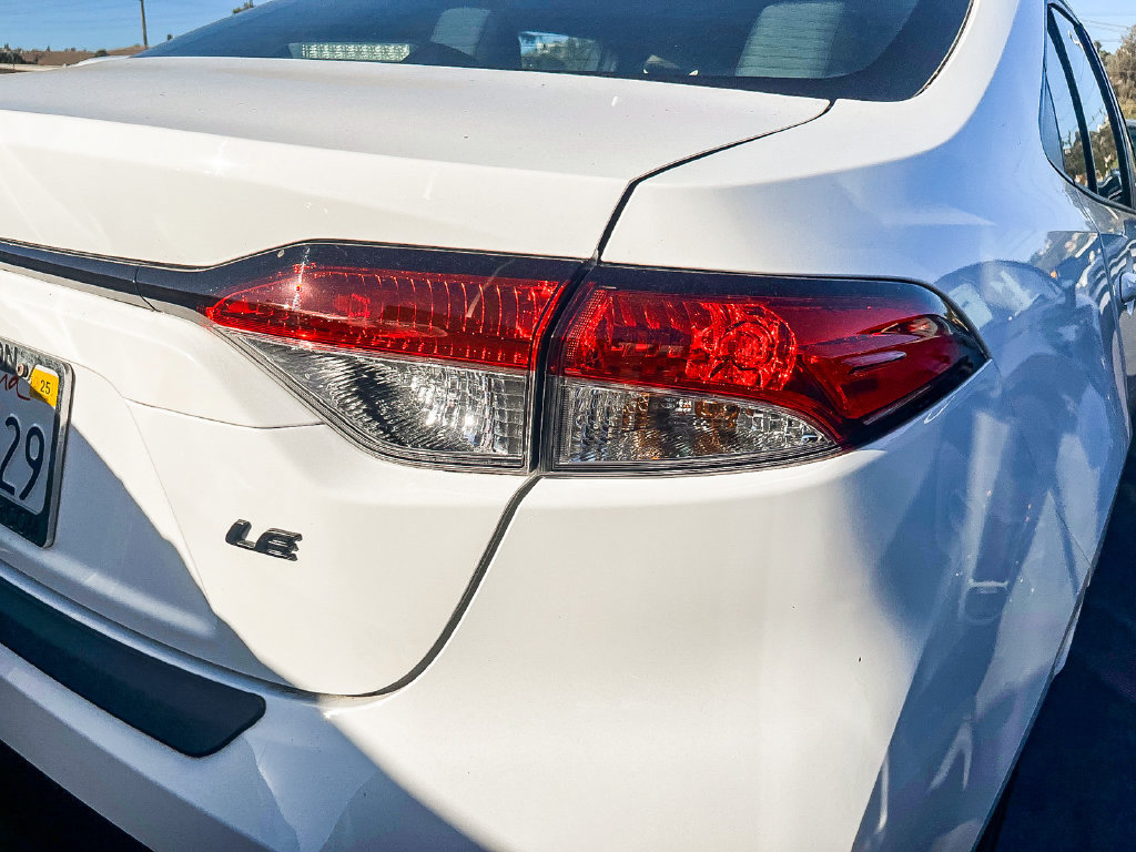 Used 2024 Toyota Corolla LE w/ LE Convenience Package FWD image 7