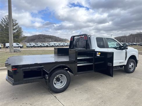 New 2025 Ford F350 XL w/ XL Chrome Package AWD/4WD image 7