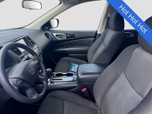 Used 2020 Nissan Pathfinder S image 21