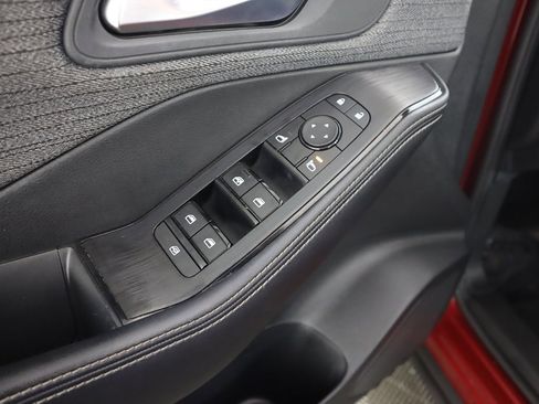 Used 2023 Nissan Rogue SV image 34