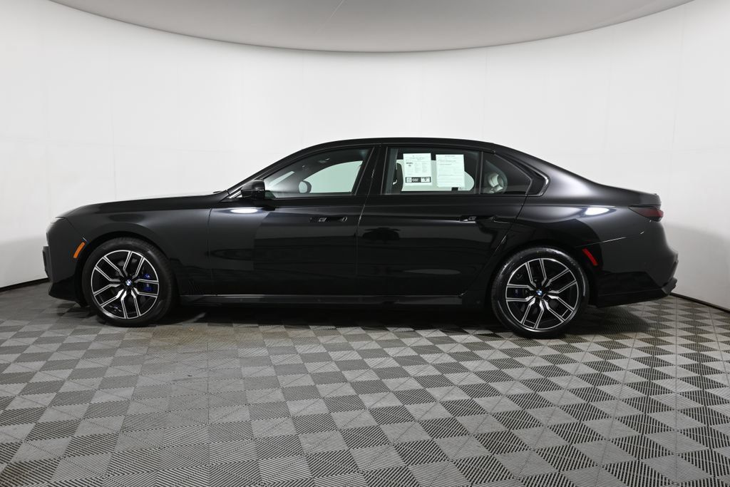 Certified 2023 BMW 760i xDrive w/ Executive Package AWD/4WD image 2