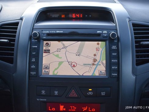 Used 2012 Kia Sorento SX w/ SX Premium Pkg AWD/4WD image 27