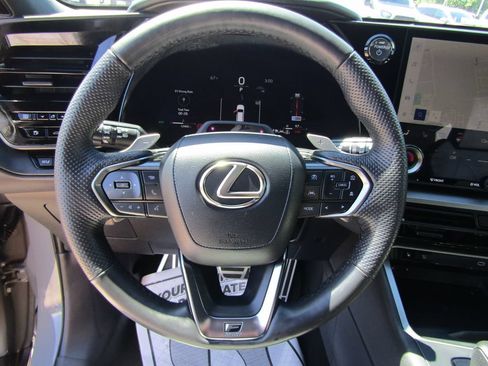 Used 2025 Lexus TX 500h AWD w/ Technology Package image 15