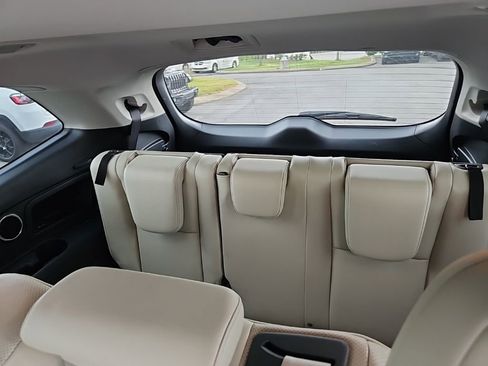 Used 2023 Subaru Ascent Limited w/ Technology Package image 14