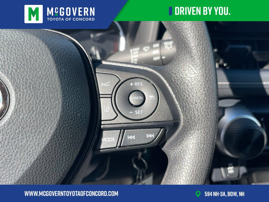 Used 2023 Toyota RAV4 LE AWD/4WD image 31