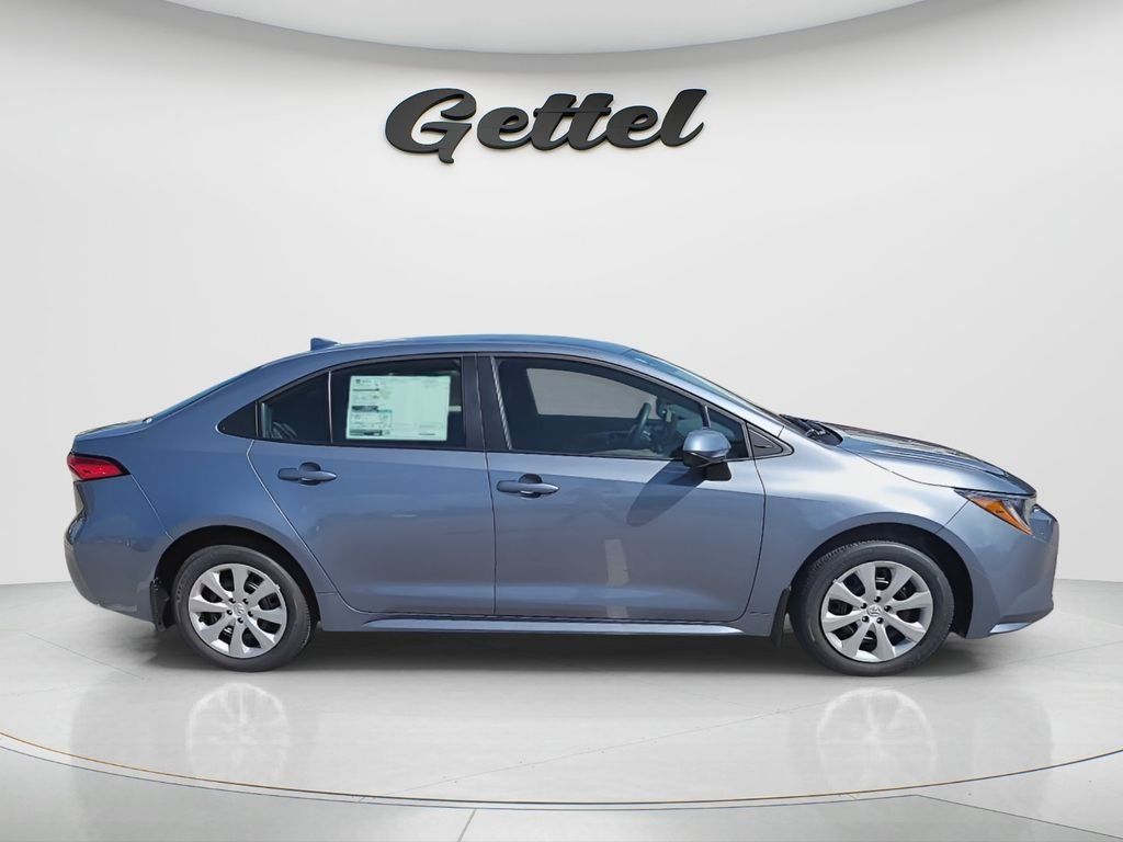 New 2026 Toyota Corolla LE FWD image 4