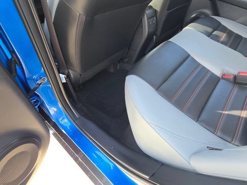 Used 2023 Nissan Kicks SR w/ SR Premium Package FWD image 18