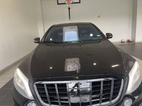 Used 2017 Mercedes-Benz S 550 Sedan image 3