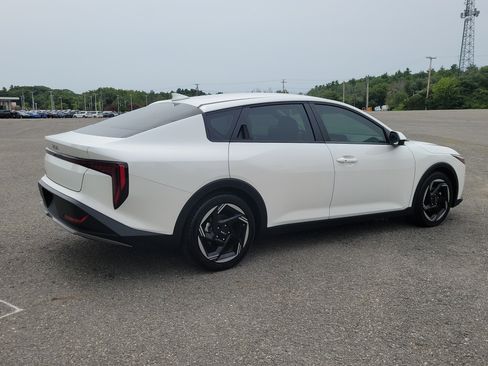 Used 2025 Kia K4 EX FWD image 5