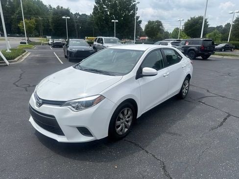 Used 2015 Toyota Corolla LE FWD image 5