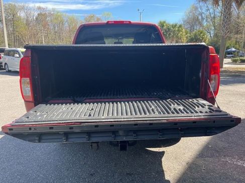 Used 2015 Nissan Frontier S image 6