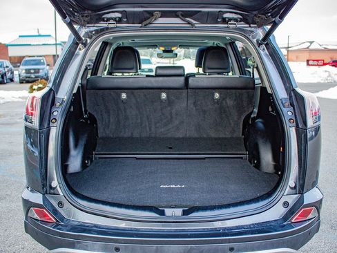 Used 2016 Toyota RAV4 Limited image 14