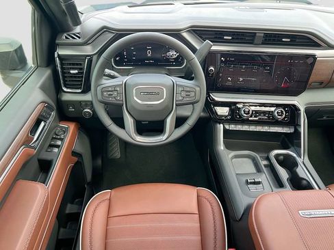 New 2026 GMC Sierra 2500 Denali Ultimate AWD/4WD image 16