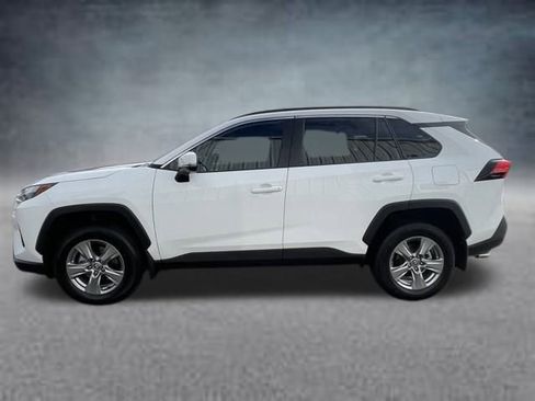 Used 2024 Toyota RAV4 XLE w/ Convenience Package image 2