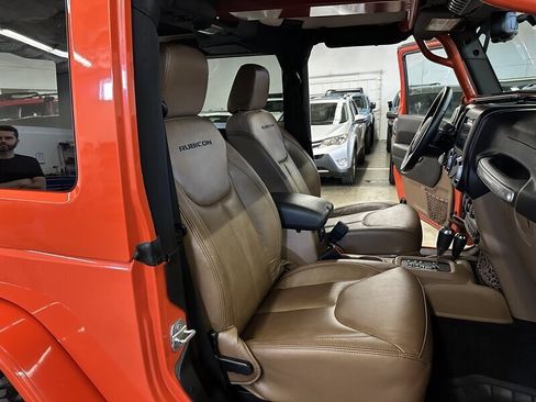 Used 2015 Jeep Wrangler Rubicon w/ Power Convenience Group image 34