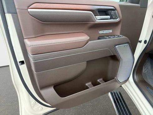 New 2026 GMC Sierra 1500 Denali w/ Denali Reserve Package AWD/4WD image 17