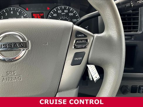 Used 2016 Nissan NV 3500 SV w/ SV Technology Package RWD image 11