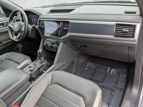 Used 2021 Volkswagen Atlas Cross Sport SEL Premium R-Line image 23