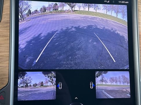 Used 2019 Tesla Model X Standard Range image 24