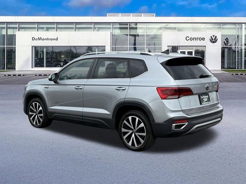 Used 2022 Volkswagen Taos SE FWD image 7