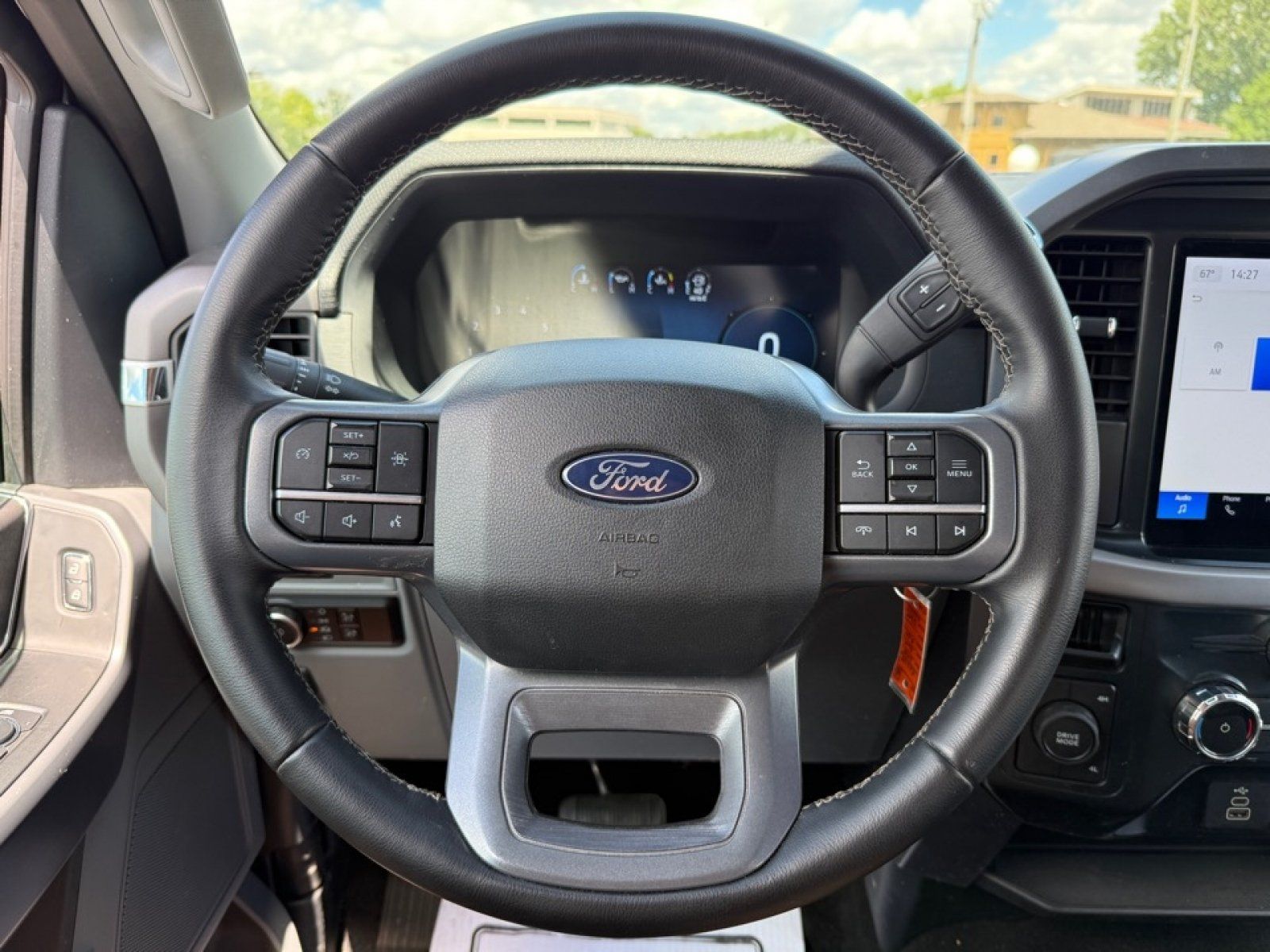 Used 2025 Ford F150 XLT w/ Equipment Group 301A Standard AWD/4WD image 20