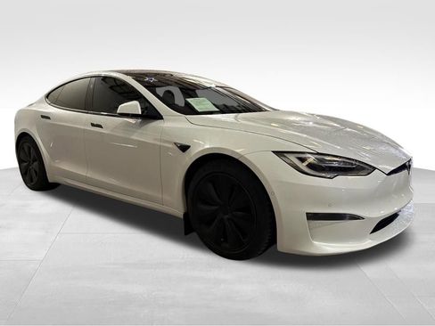Used 2021 Tesla Model S Plaid image 7