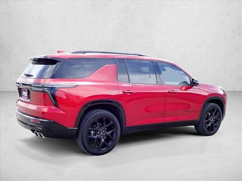 Used 2024 Chevrolet Traverse RS AWD/4WD image 4