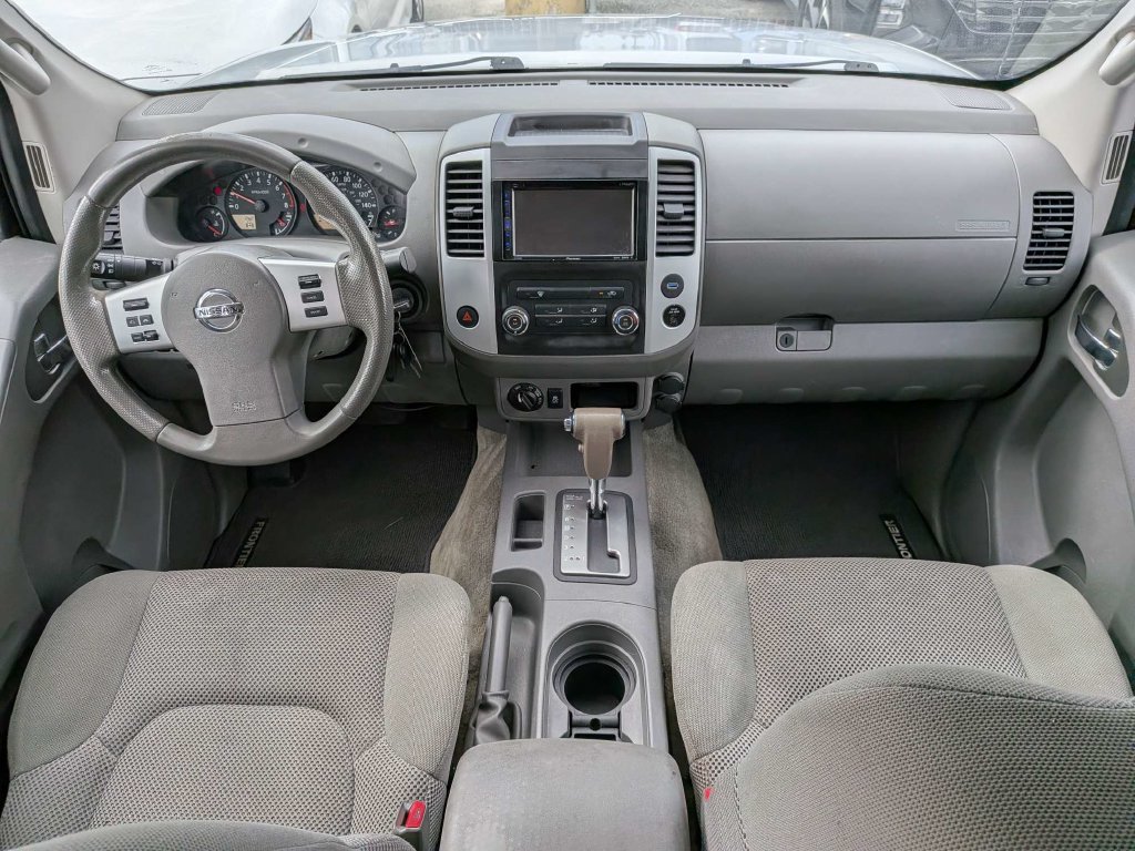 Used 2016 Nissan Frontier SV AWD/4WD image 13
